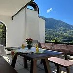 Villa Landhausvilla In *