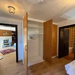 Landhausvilla In Willa *