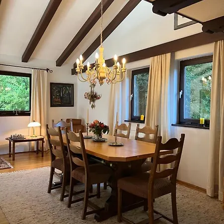 فيلة Landhausvilla In *