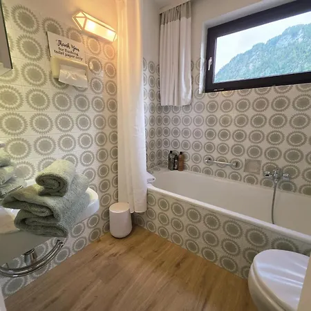 Landhausvilla In * Unterach am Attersee