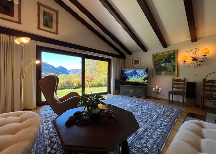 Landhausvilla In * Unterach am Attersee