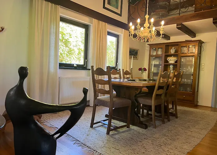 Villa Landhausvilla In Unterach am Attersee