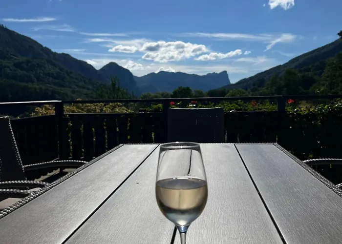 Landhausvilla In Vila Unterach am Attersee